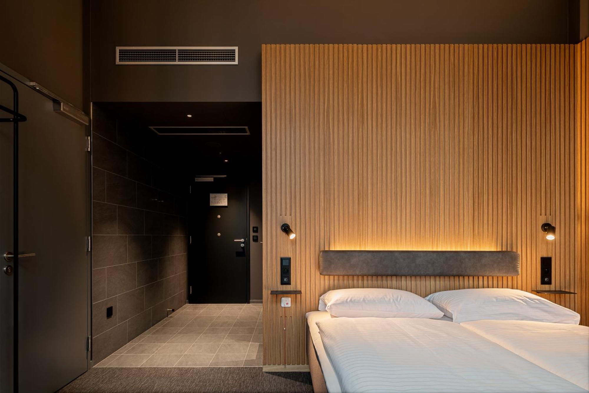Zleep Hotel Praga Esterno foto