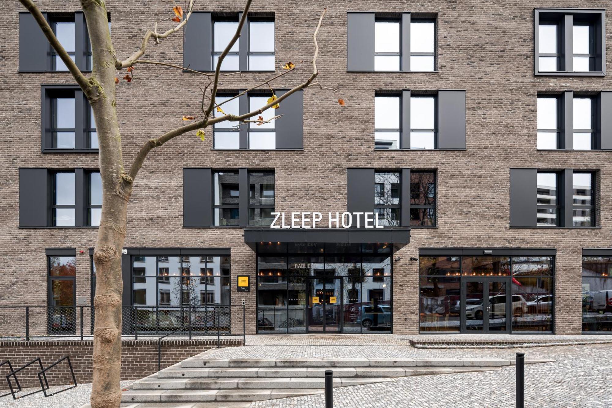 Zleep Hotel Praga Esterno foto